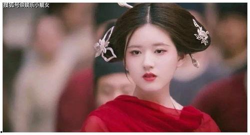 娱乐吃瓜赵露思,娱乐圈的甜蜜瓜果，甜蜜与争议并存